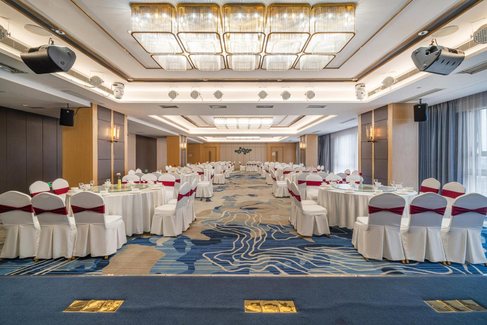 Holiday Inn Express Chengdu Tianhe By Ihg Pixian Buitenkant foto